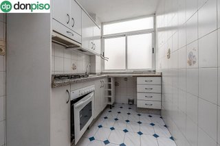 Piso en venta en Cerrillo de Maracena - Periodistas en Granada