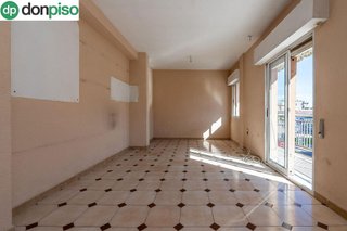 Piso en venta en Cerrillo de Maracena - Periodistas en Granada