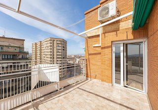 Ático en venta en Camino de Ronda - Rosaleda en Granada