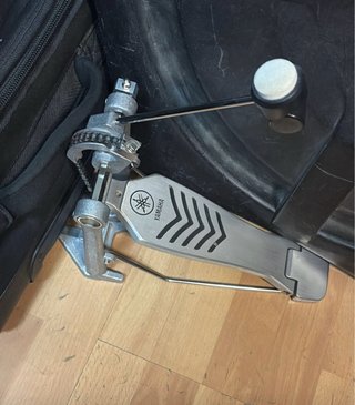 Pedal Bombo Yamaha FP-7210A