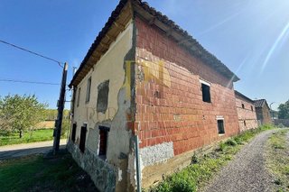 Chalet en venta en Gradefes
