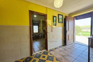 Chalet en venta en Gradefes