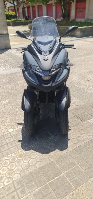 Yamaha Tricity 300 Gris Automática