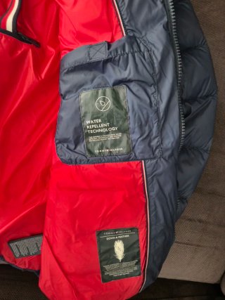 Chaqueta Tommy Hilfiger acolchada ligera