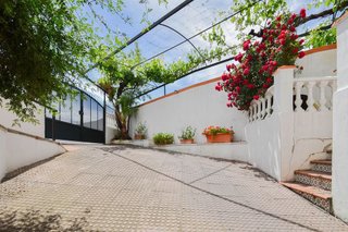 Casa pareada en venta en Residencial Triana - Barrio Alto en Gabias (Las)