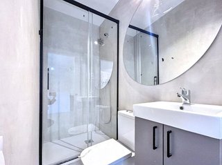 Piso en venta en El Raval en Barcelona