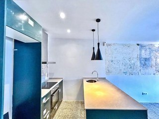 Piso en venta en El Raval en Barcelona