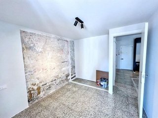 Piso en venta en El Raval en Barcelona