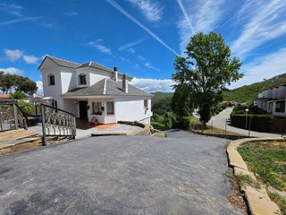 Chalet en venta en Vallirana