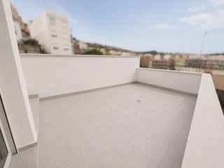 Casa adosada en venta en Singuerlín - Can Franquesa - Les Oliveres en Santa Coloma de Gramanet