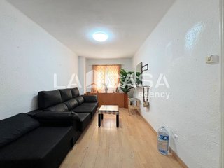 Piso en venta en Artigas - Llefià en Badalona