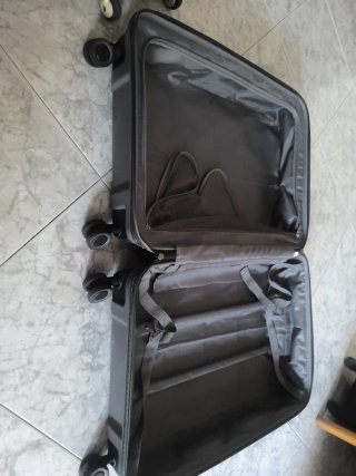 Maleta mediana gris 66/45/22