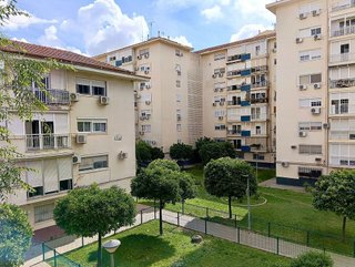Piso en venta en Parque Alcosa - Jardines del Edén en Sevilla