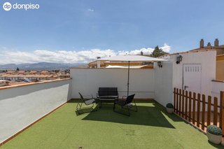 Ático en venta en Zona Ayuntamiento en Alhendín