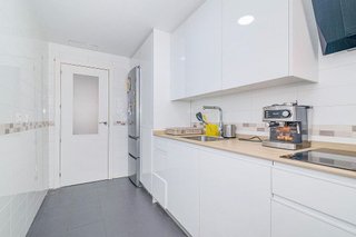 Piso en venta en Zubia (La)