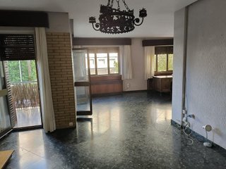 Piso en venta en Los Remedios en Sevilla