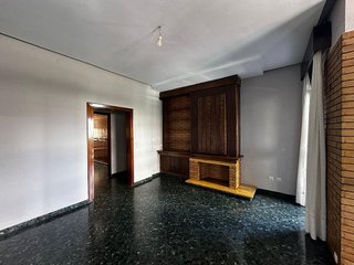 Piso en venta en Los Remedios en Sevilla