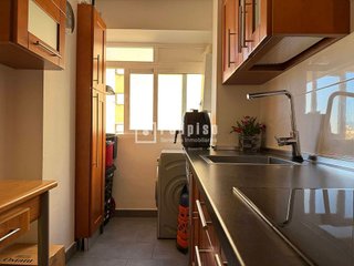 Piso en venta en Parque Ayala - Jardín de la Abadía - Huelín en Málaga