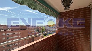 Piso en venta en Palomeras sureste en Madrid