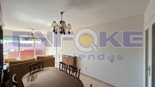 Piso en venta en Palomeras sureste en Madrid