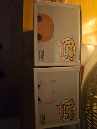 Funko Pop! Pokémon Charmander y Mewtwo
