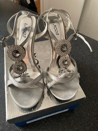 Sandalias ENCOR Talla 37 Plata