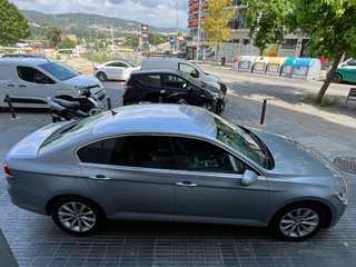 Volkswagen Passat 2.0 TDI Advance 2017 LED Navi