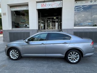 Volkswagen Passat 2.0 TDI Advance 2017 LED Navi