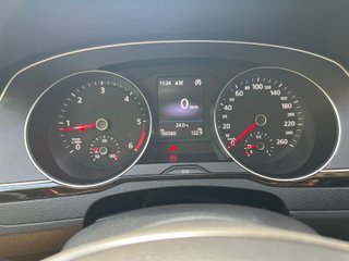 Volkswagen Passat 2.0 TDI Advance 2017 LED Navi
