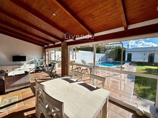 Chalet en venta en Núcleo Urbano en Chiclana de la Frontera