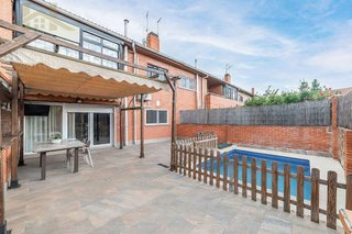 Casa adosada en venta en Los Olivos - Los Ángeles - Perales del río en Getafe