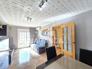 Piso en venta en Singuerlín - Can Franquesa - Les Oliveres en Santa Coloma de Gramanet