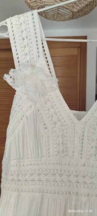 Vestido blanco estilo ibicenco