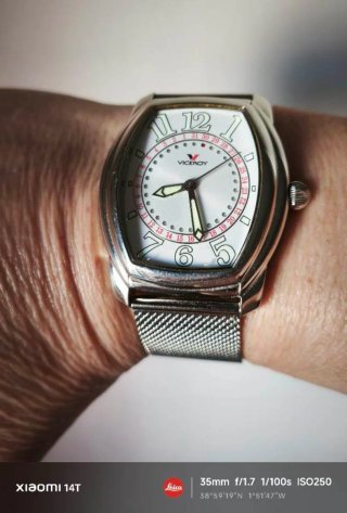 Reloj Viceroy Dorado y Blanco