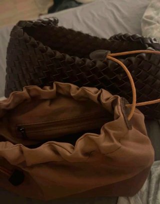 Borsa marrone cioccolato intrecciata,