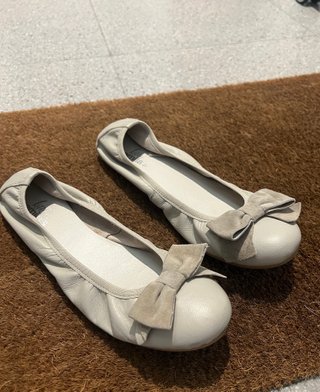 Bailarinas beige con lazo
