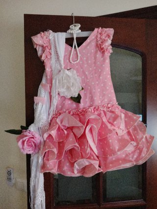 Traje gitana corto, rosa  lunares blancos, talla 6