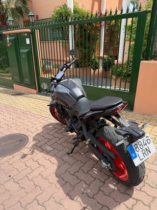 Yamaha MT-07 2021 MIVV Carbono