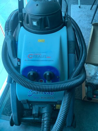 Máquina de vapor profesional SaniVap SV 3000A