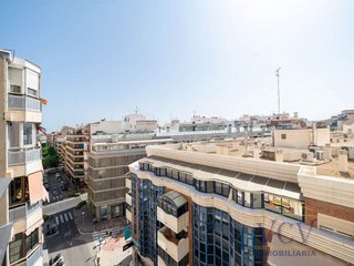 Piso en venta en Ensanche - Diputación en Alicante