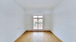 Piso en venta en Pueblo Nuevo en Madrid