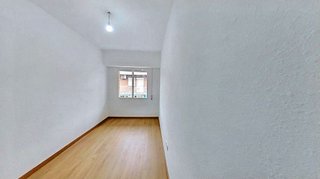 Piso en venta en Pueblo Nuevo en Madrid