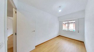Piso en venta en Pueblo Nuevo en Madrid