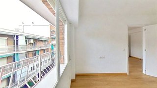 Piso en venta en Pueblo Nuevo en Madrid