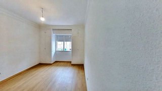 Piso en venta en Pueblo Nuevo en Madrid