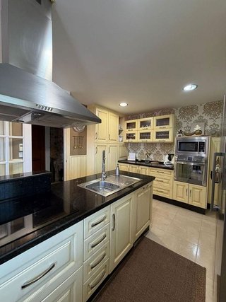 Ático en venta en Zona Norte en Estepona