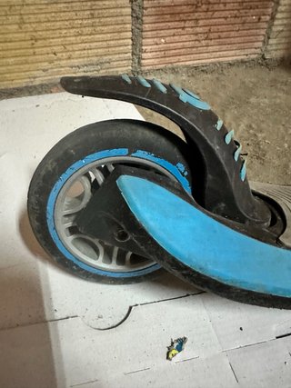 Patinete Globber azul