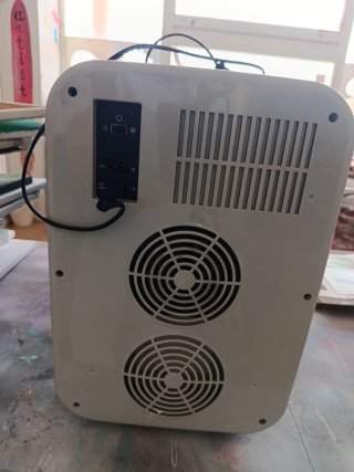 Cecotec Nevera Portátil 20L Frío/Calor