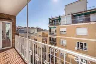 Piso en venta en Pajaritos - Plaza de Toros en Granada