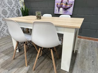 Mesa y 4 Sillas Comedor Blancas